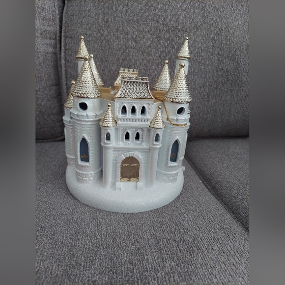 Disney princess castle candle pedestal by bath and body works. - Picture 4 of 7